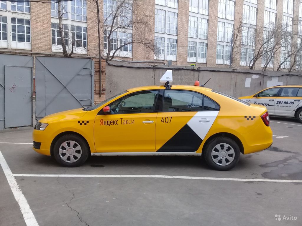 Водитель такси без аренды в Москве. Фото 1