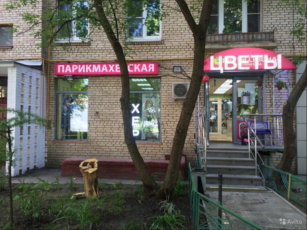 Мастер маникюра-педикюра в Москве. Фото 1