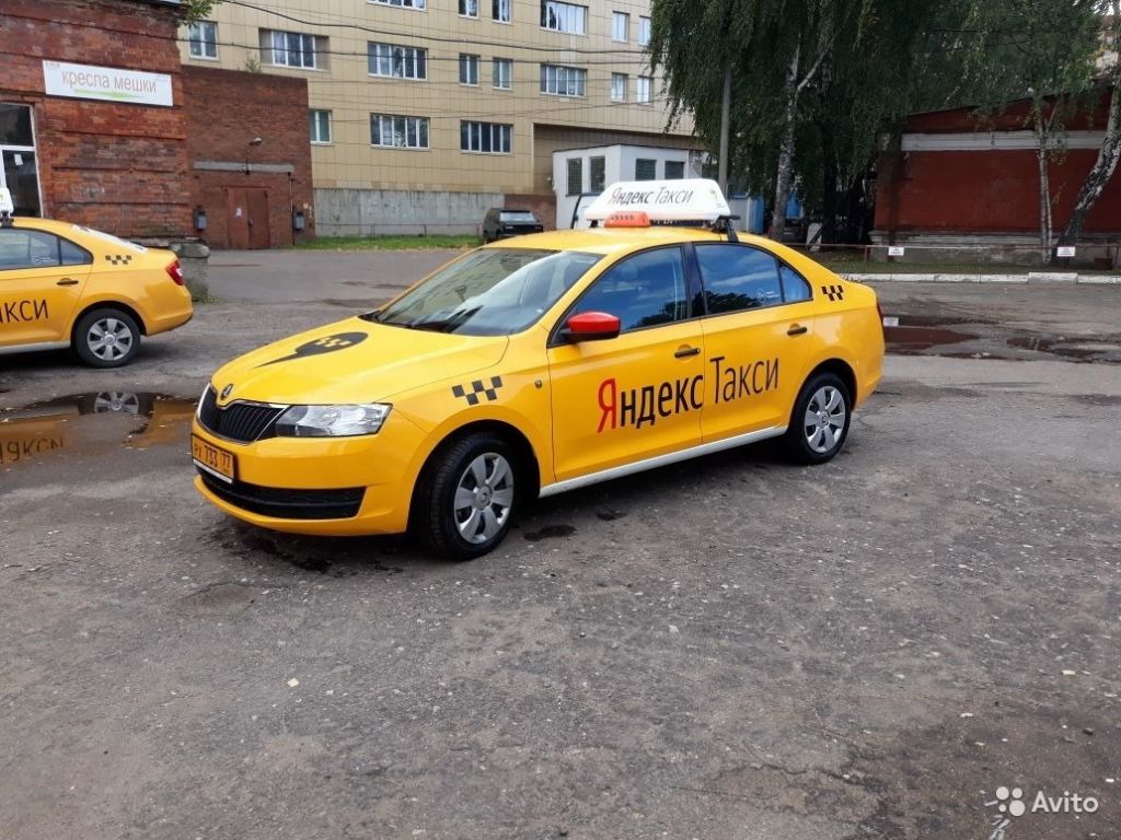 Водитель такси, С проживанием +Авто на газу.50/50 в Москве. Фото 1