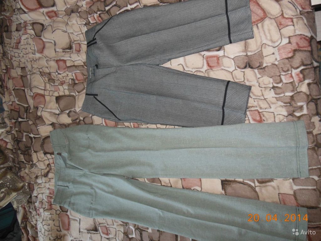 Пакет одежды на 44 - плащ, брюки, сарафан в Москве. Фото 1