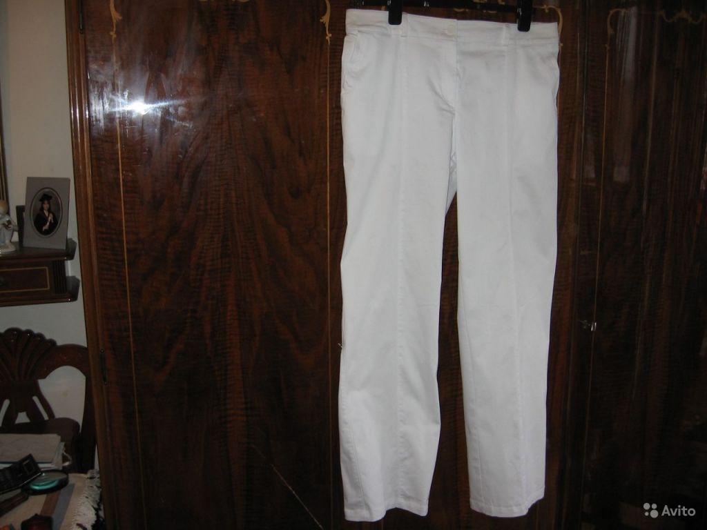Кипельно белые брюки 52р в Москве. Фото 1