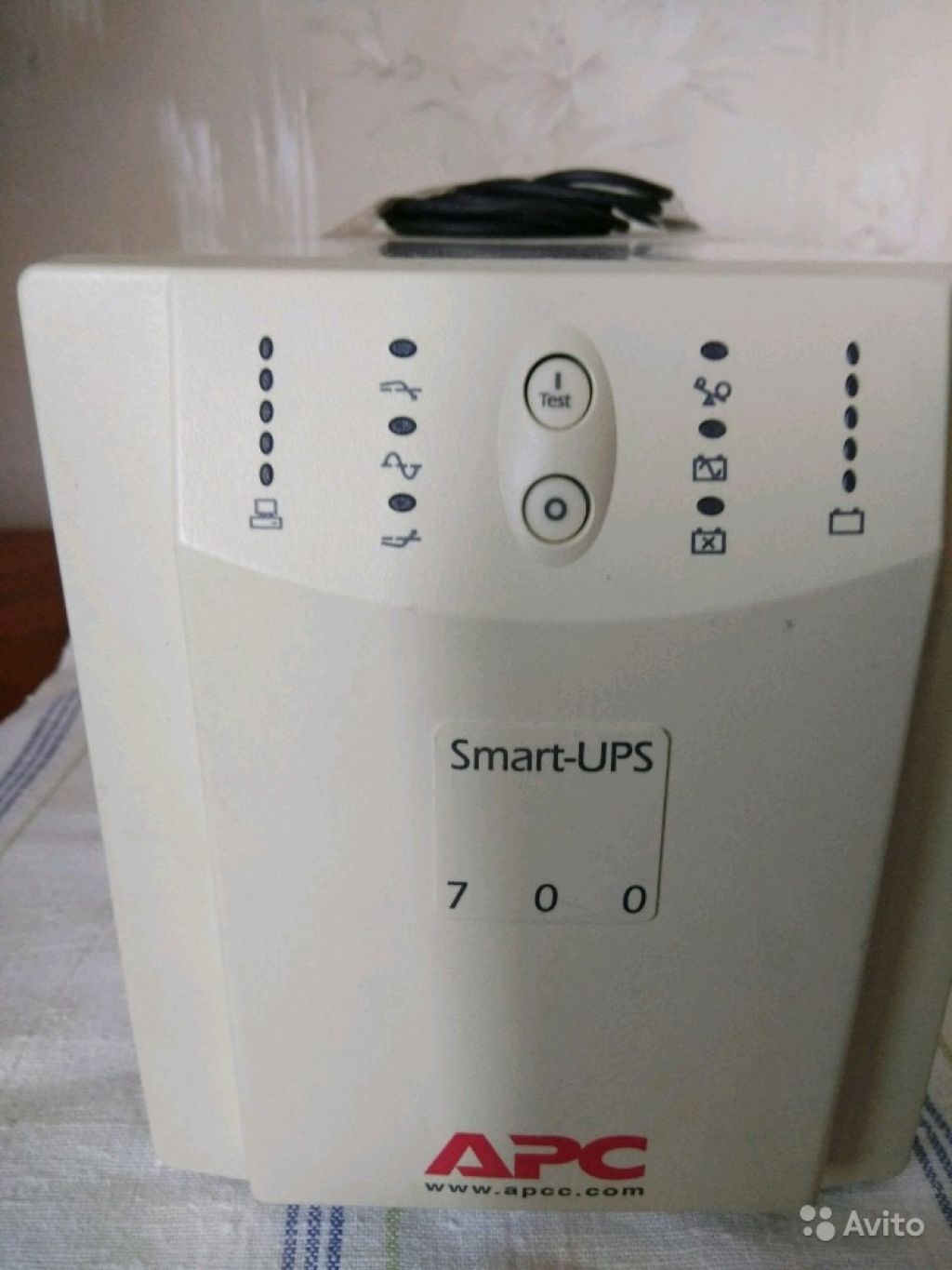 Ибп Smart-UPS APC 700 в Москве. Фото 1