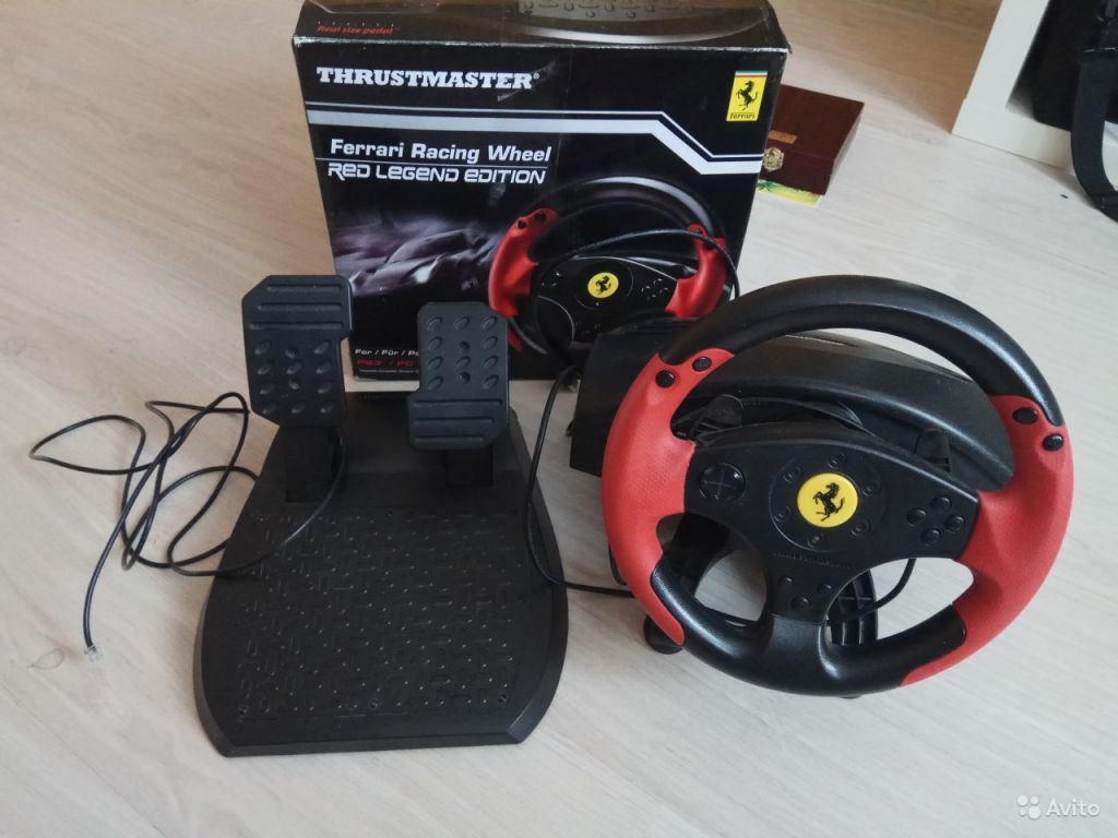 Thrustmaster Ferrari 458 Spider Racing Wheel в Москве. Фото 1