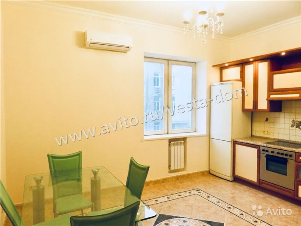 3-к квартира, 140 м², 3/6 эт. в Москве. Фото 1