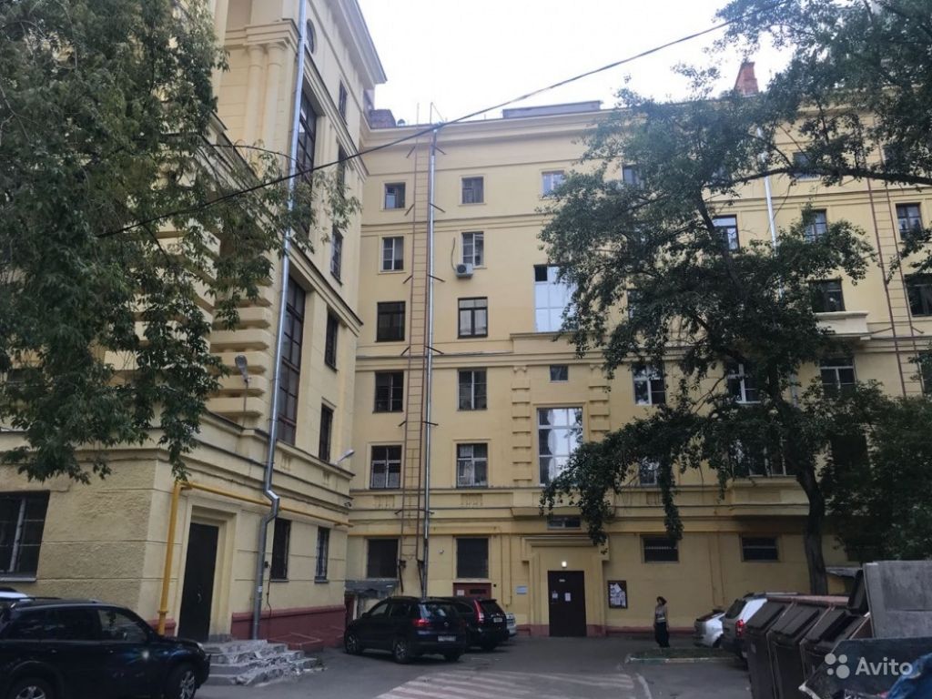 4-к квартира, 100 м², 5/6 эт. в Москве. Фото 1