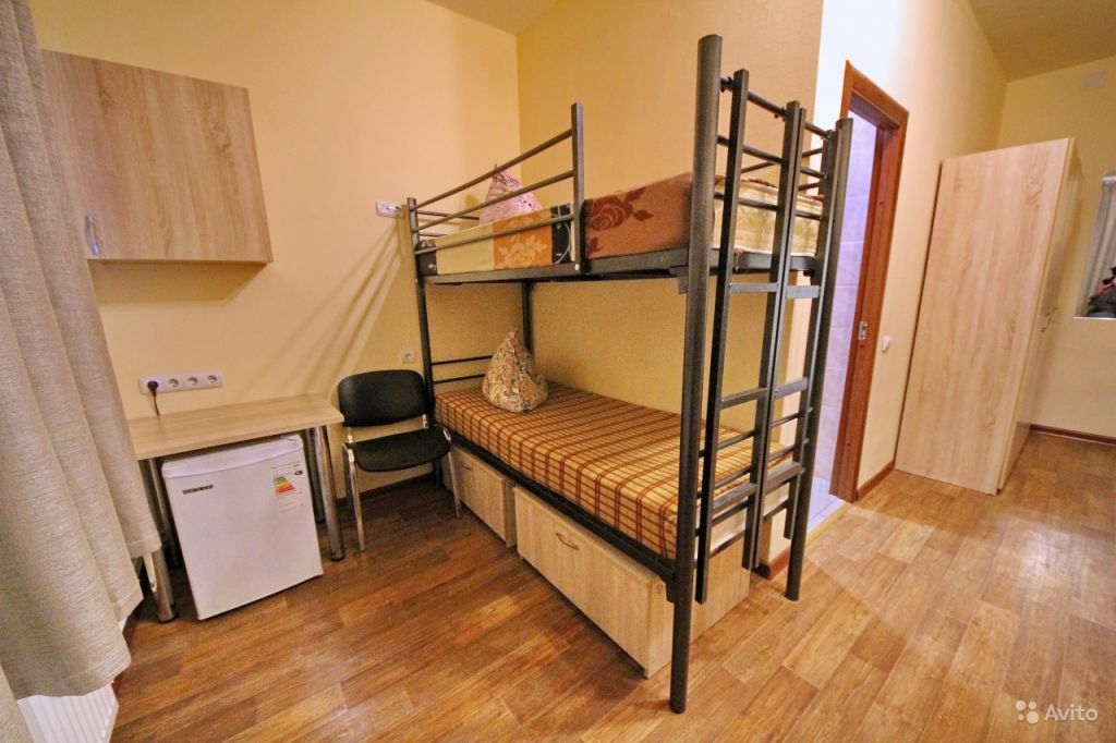 Комната 18 м² в >, 9-к, 2/2 эт. в Москве. Фото 1