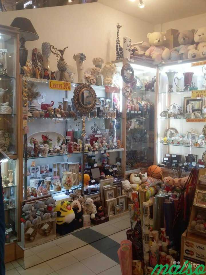 Магазин подарков и сувенирной продукции в ТЦ в Москве. Фото 2