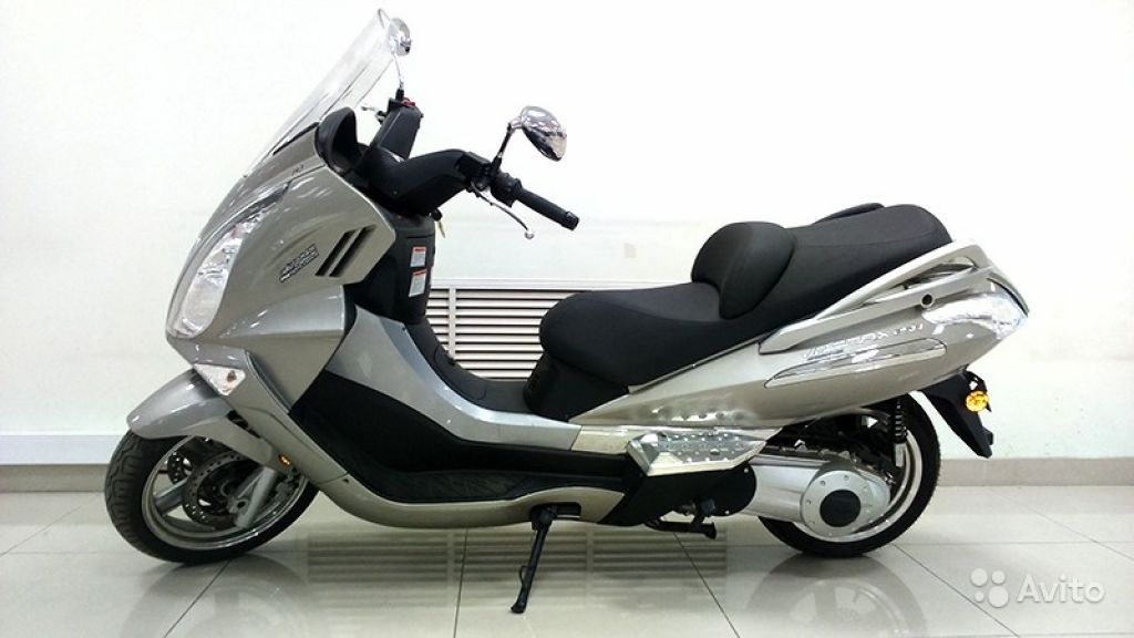 Скутер cfmoto 250 jetmax серый в Москве. Фото 1