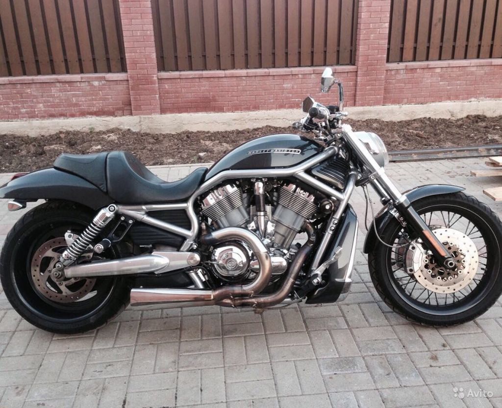 Harley-Davidson V-Rod в Москве. Фото 1