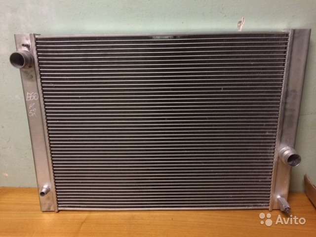 Радиатор Охлаждения для бмв 5er E60 17117519209 в Москве. Фото 1