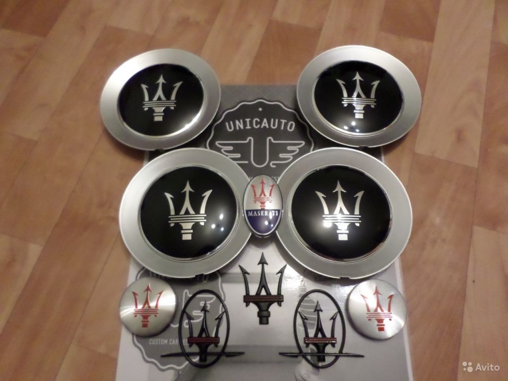 Комплект Эмблемы Колпачки Maserati в Москве. Фото 1