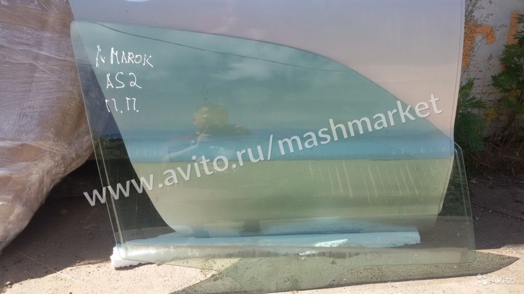 Amarok стекло передние правое в Москве. Фото 1