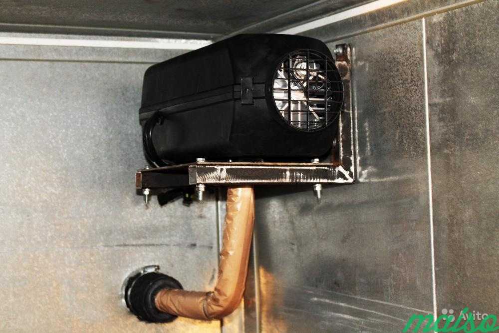 Как поставить фен в термобудку