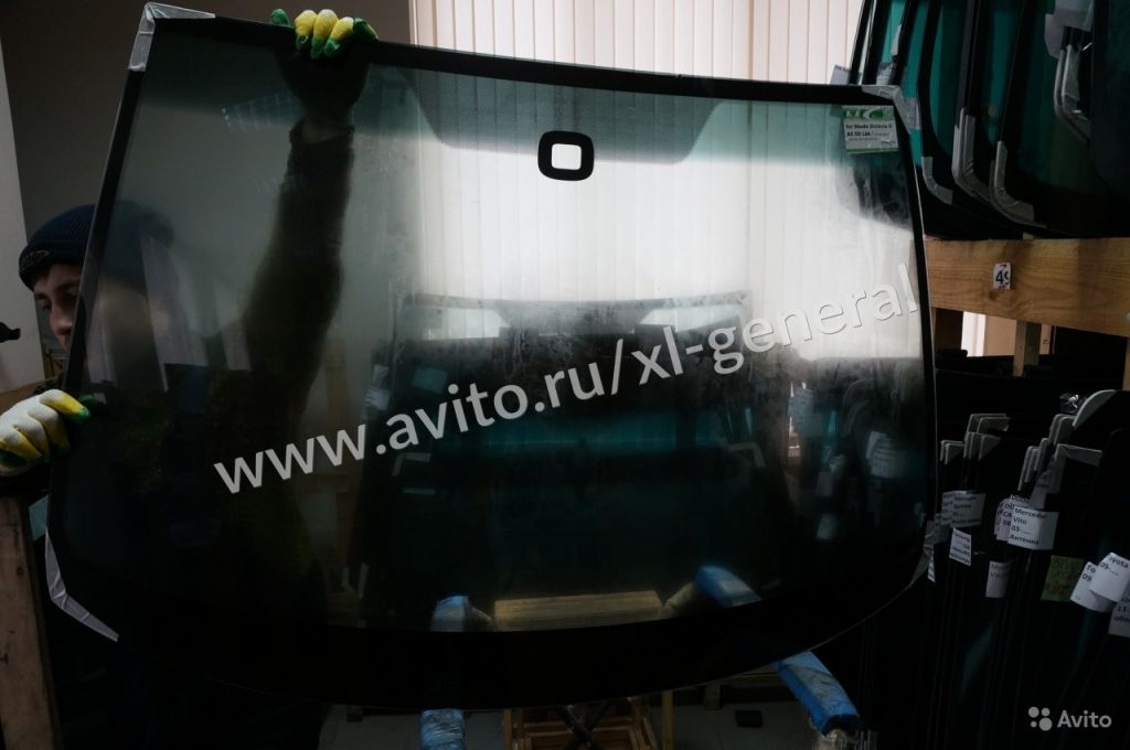 Лобовое стекло Skoda Octavia A5 (Шкода Октавия) в Москве. Фото 1