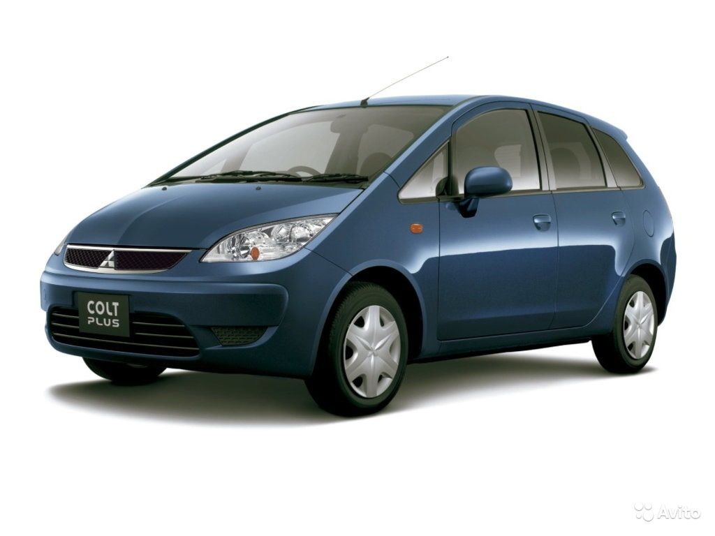 Стекло митсубиси кольт. Mitsubishi Colt Plus. Митсубиси Кольт плюс 2004. Mitsubishi Colt Plus 2012. Mitsubishi Colt 2004-2012.