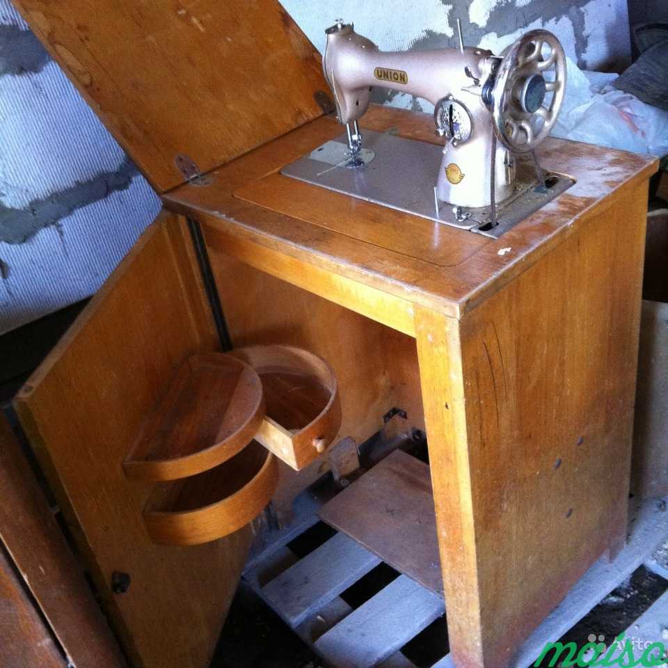 Винтажная ножная швейная машинка в Москве. Фото 2