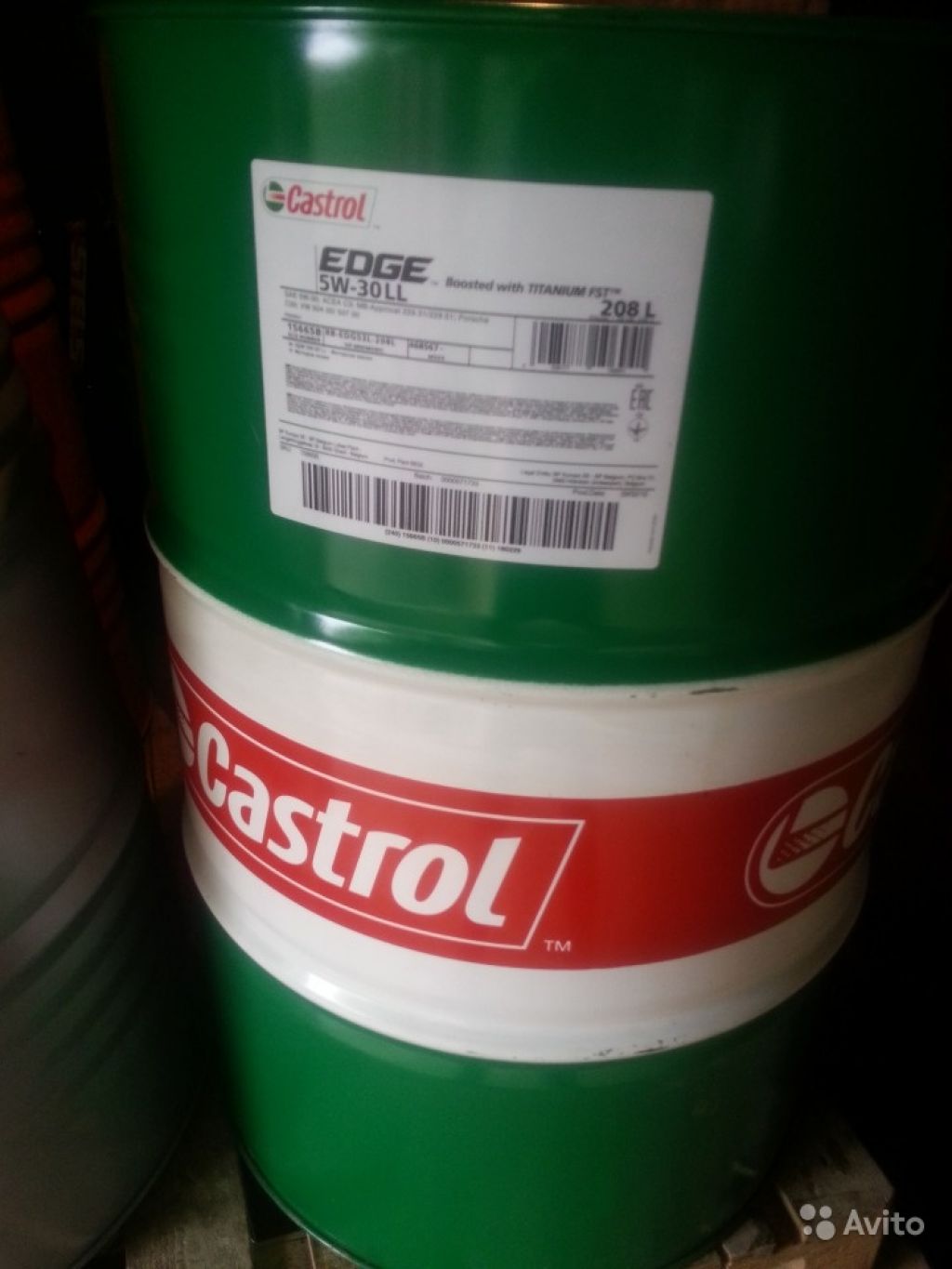 Castrol edge Titanium FST 5W-30 LL (208) масло в Москве. Фото 1