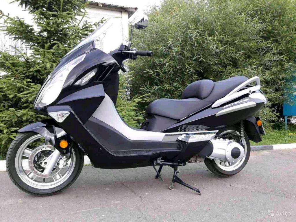 Cfmoto jetmax. Макси скутер Jetmax 250. Скутер Хонда 250 кубов. Jetmax 250 2013г. Скутер 250сс.