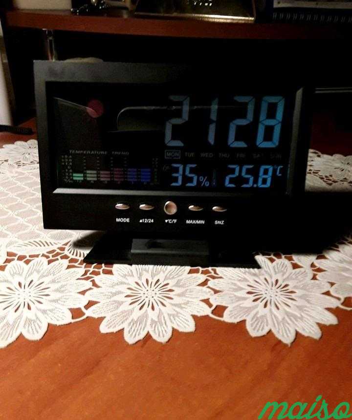 Часы,влажность в комнате,температура воздуха в Москве. Фото 1