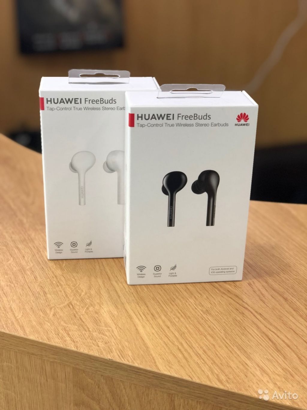 Huawei FreeBuds в Москве. Фото 1