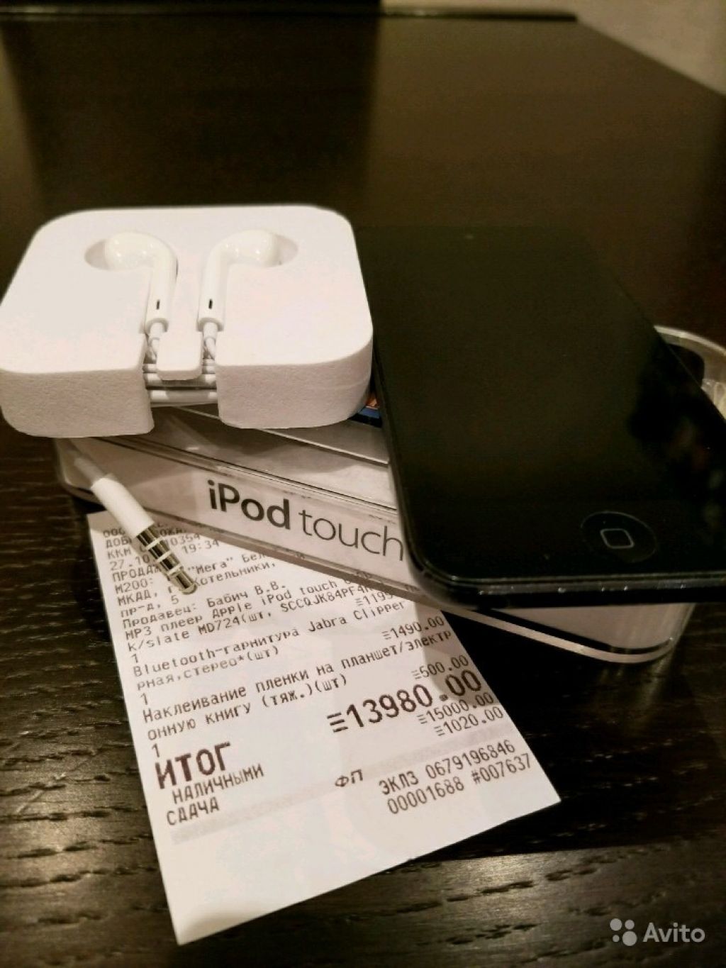 iPod Touch 64 Гб в Москве. Фото 1