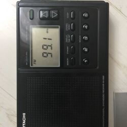 Радиоприемник с часами Hitachi KH-D650