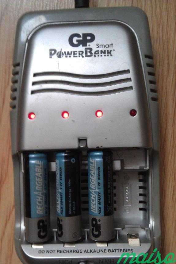 Зарядное устройство GP PowerBank Smart в Москве. Фото 2