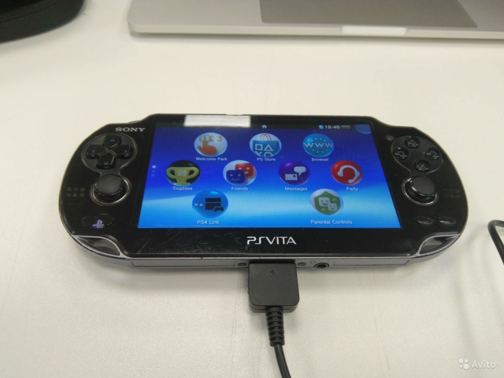 PS Vita 3.60 прошитая henkaku enso, + 4GB карта в Москве. Фото 1