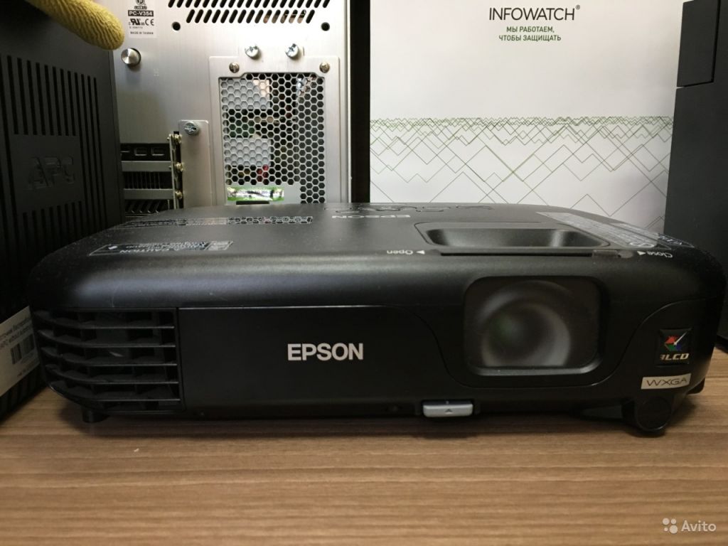 Проектор Epson EB-W02 в Москве. Фото 1