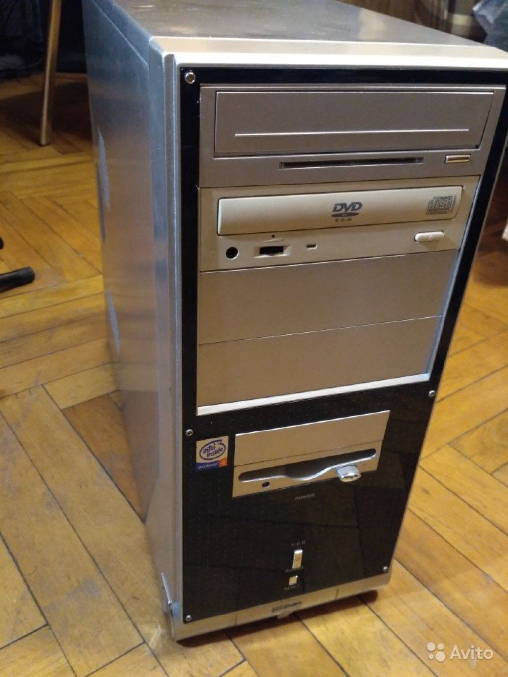 Pentium 4, без HDD. Работает в Москве. Фото 1