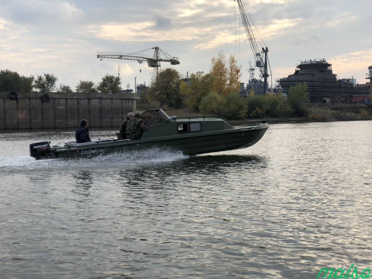 Лодка моторная каютная Riverboat 70DC Vega в Санкт-Петербурге. Фото 5
