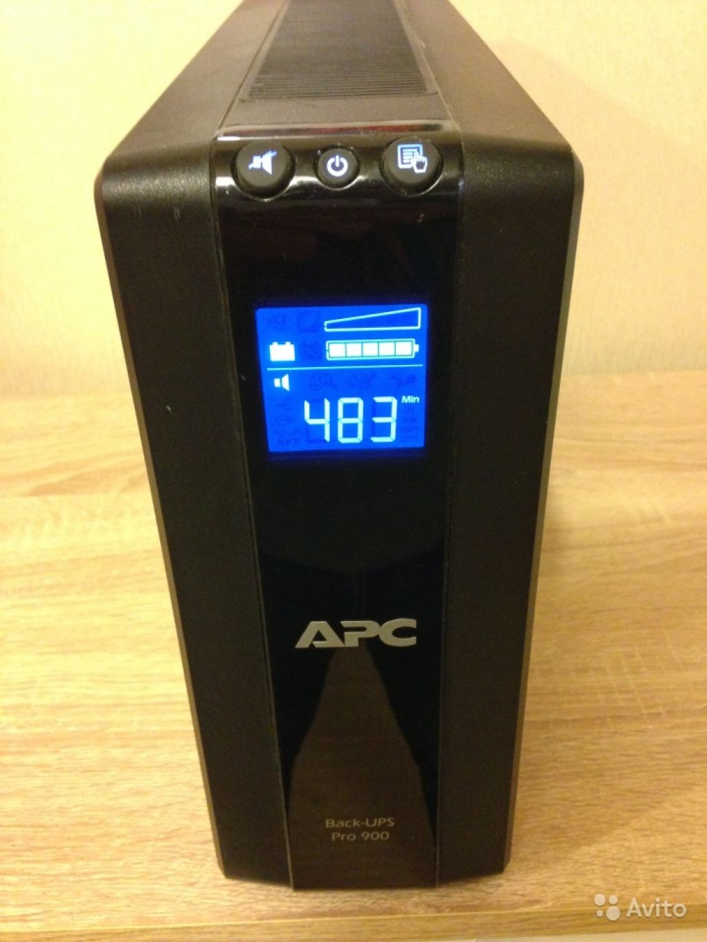 APC Back-UPS Pro 900 в Москве. Фото 1