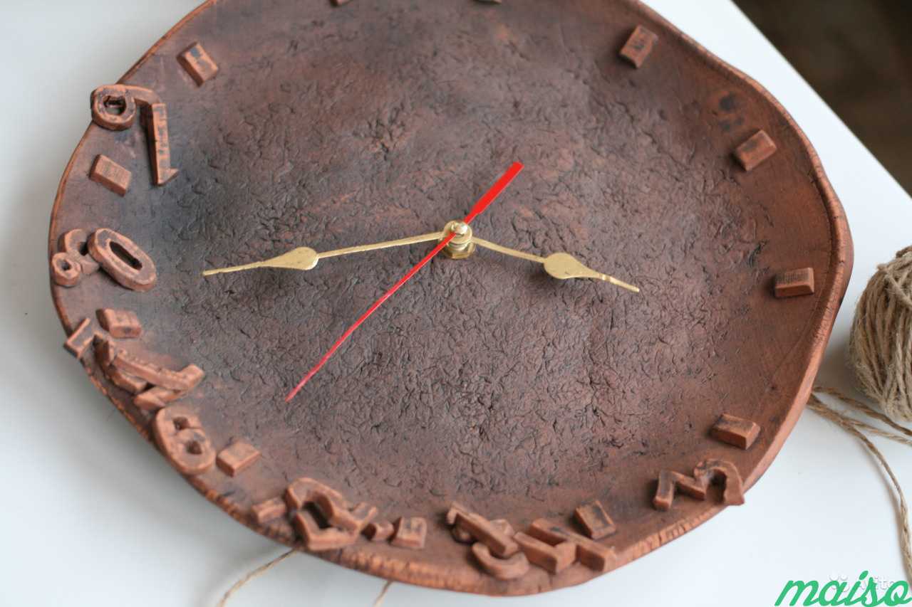 Часы из керамики ручной работы Уставшее время в Москве. Фото 3