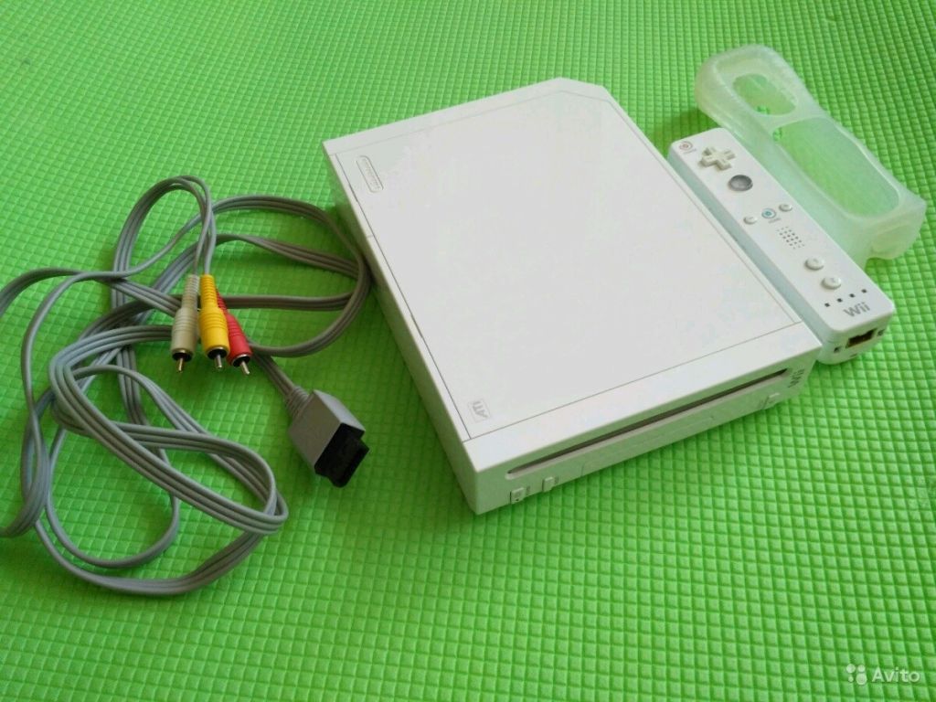 Nintendo Wii приставка, джойстик оригинал в Москве. Фото 1