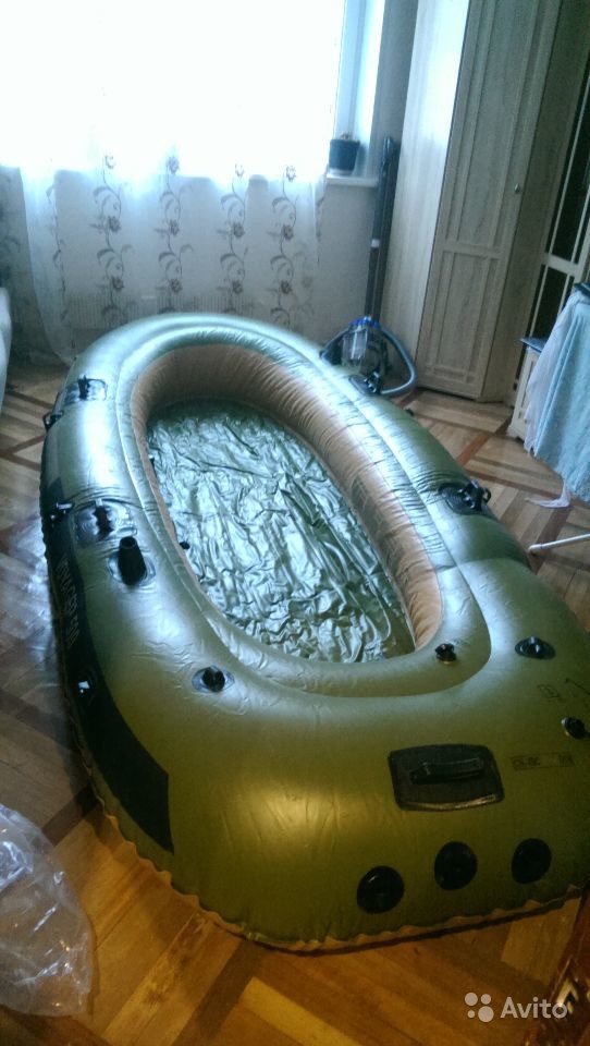 Трехместная надувная лодка Voyager 500 Bestway в Москве. Фото 1