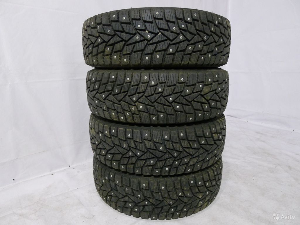 Зимние шипованные шины Dunlop R15 185 65 15 в Москве. Фото 1