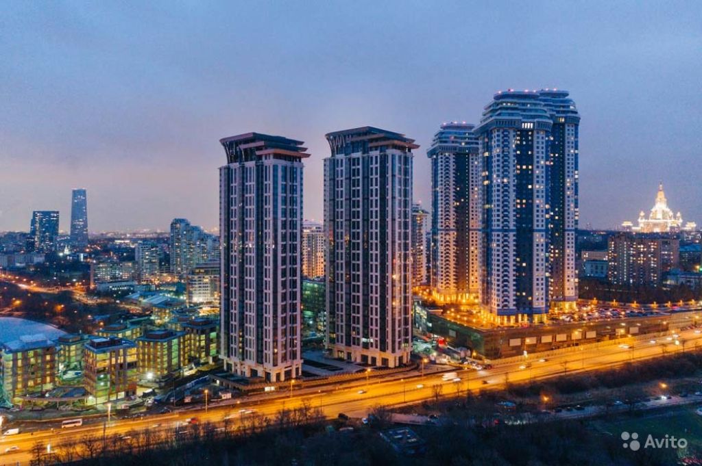 Продам квартиру 5-к квартира 205 м² на 20 этаже 36-этажного кирпичного дома в Москве. Фото 1