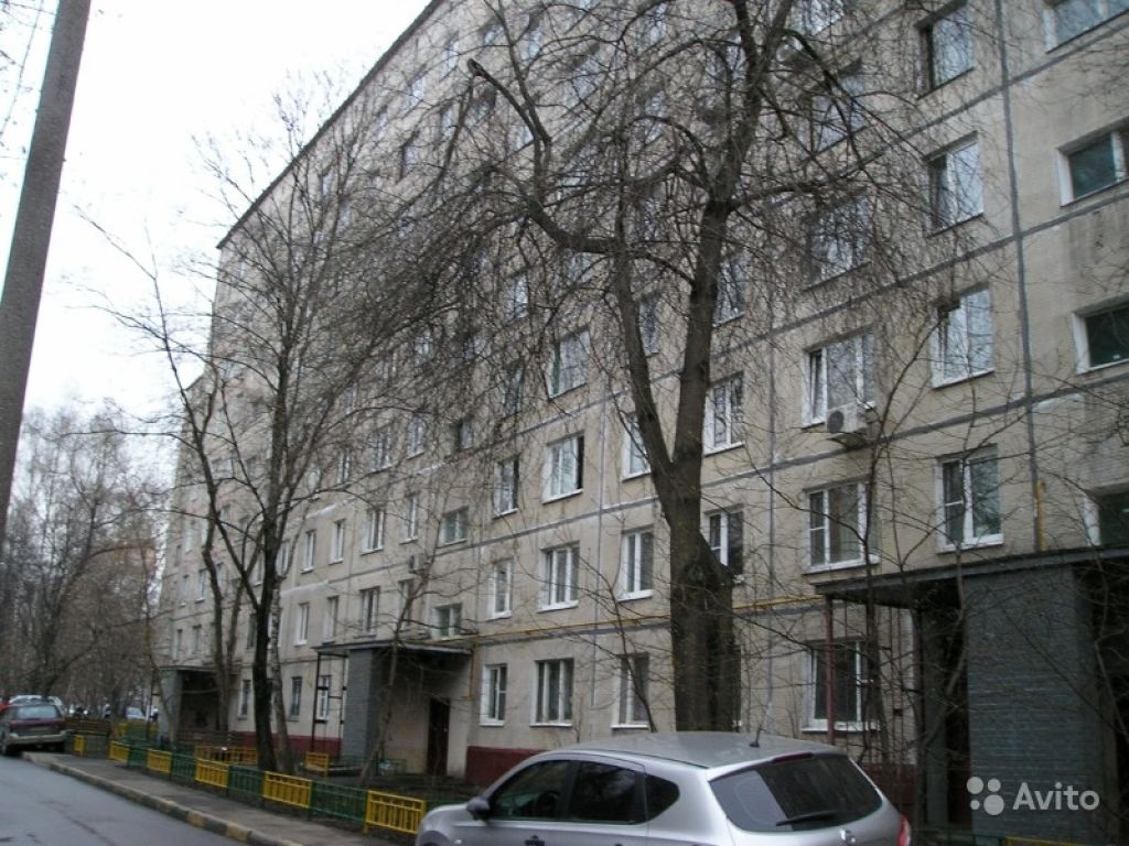 Продам комнату Комната 10 м² в 3-к квартире на 6 этаже 9-этажного панельного дома в Москве. Фото 1