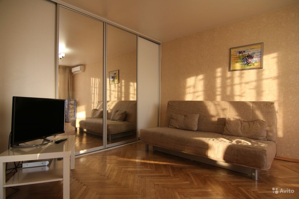 Продам квартиру 1-к квартира 34 м² на 8 этаже 9-этажного блочного дома в Москве. Фото 1