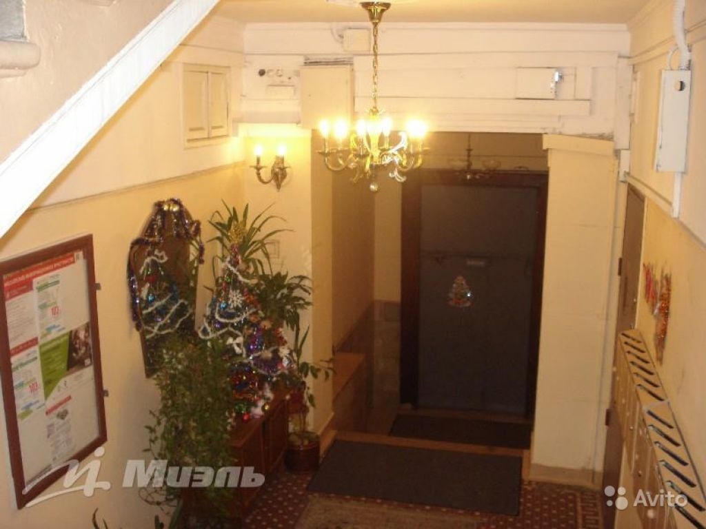 Продам квартиру 3-к квартира 101 м² на 5 этаже 6-этажного кирпичного дома в Москве. Фото 1