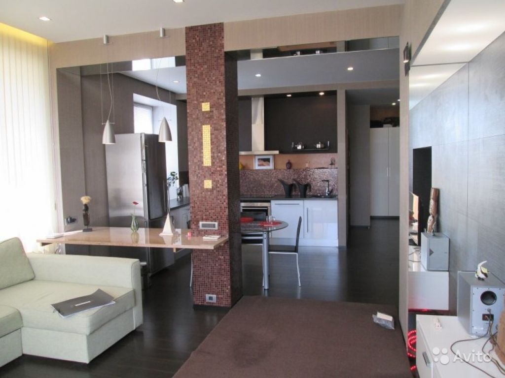 Продам квартиру 2-к квартира 55 м² на 3 этаже 15-этажного монолитного дома в Москве. Фото 1