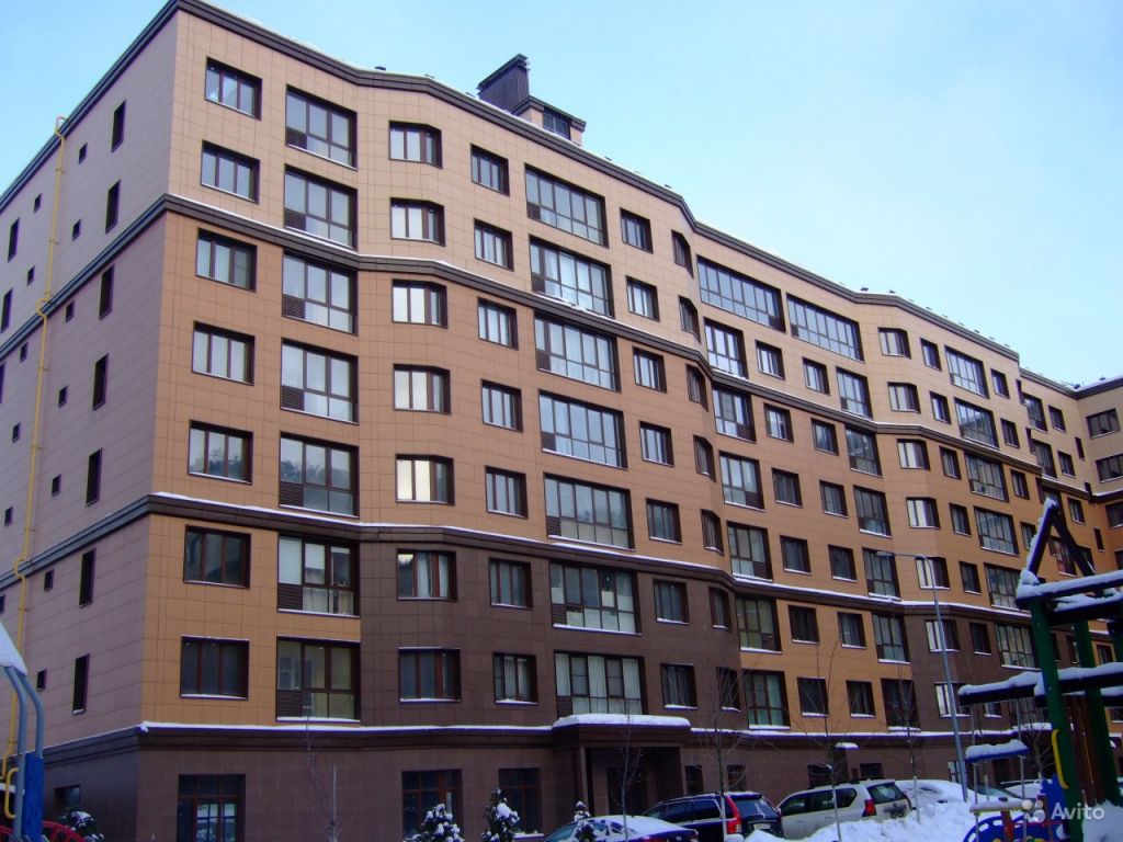 Продам квартиру 1-к квартира 60 м² на 5 этаже 8-этажного монолитного дома в Москве. Фото 1