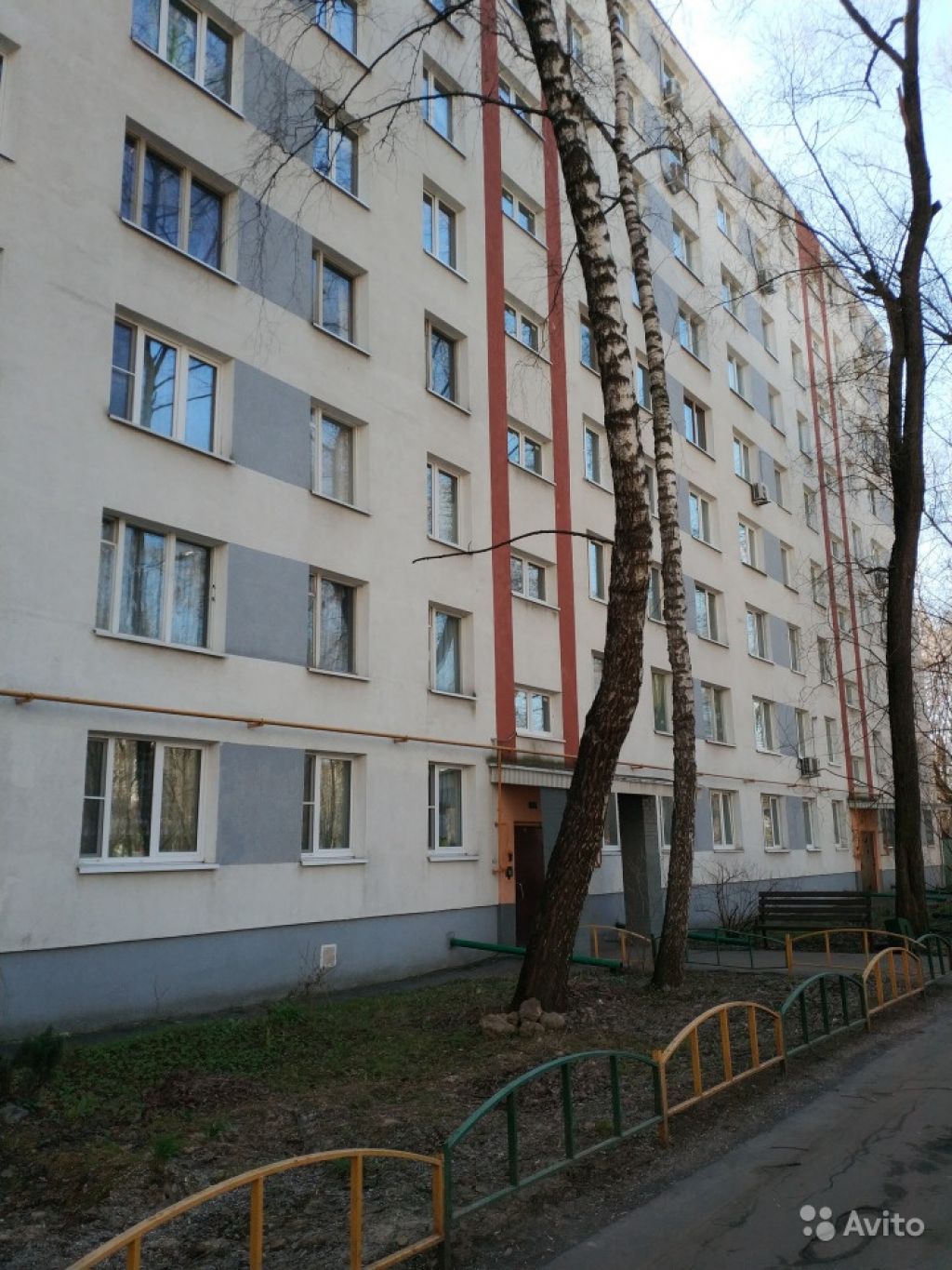 Продам квартиру 1-к квартира 33 м² на 1 этаже 9-этажного панельного дома в Москве. Фото 1