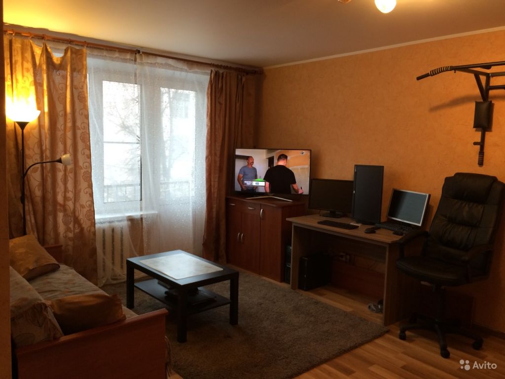 Продам квартиру 1-к квартира 32 м² на 4 этаже 9-этажного блочного дома в Москве. Фото 1