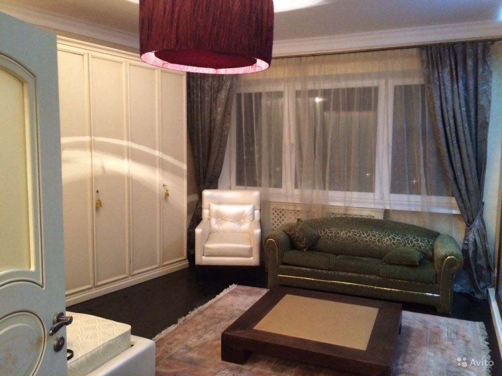 Продам квартиру 1-к квартира 55 м² на 20 этаже 23-этажного монолитного дома в Москве. Фото 1