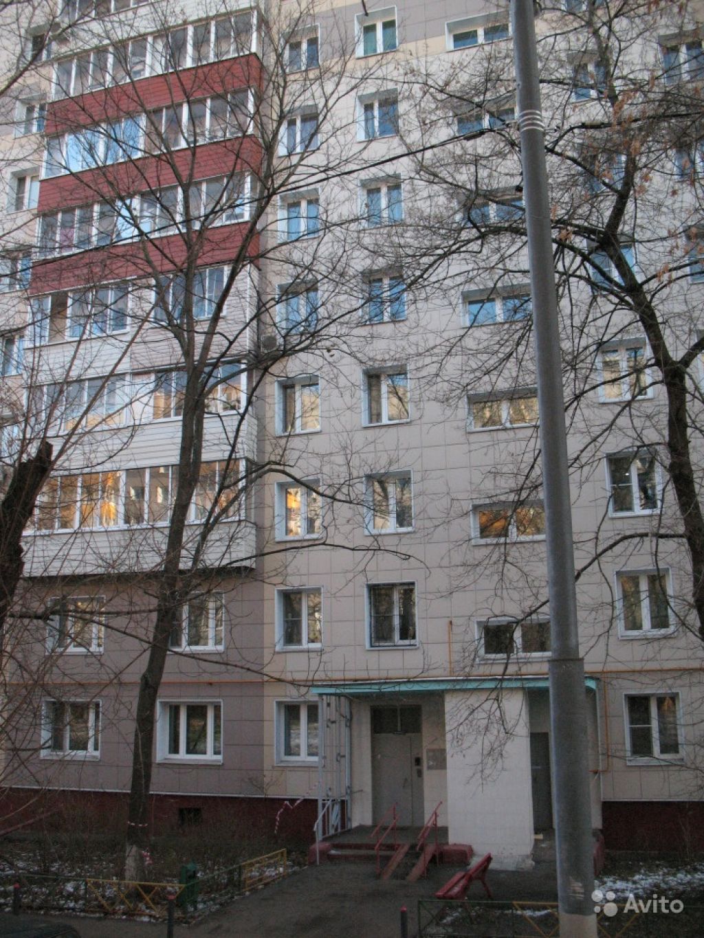 Продам квартиру 1-к квартира 31 м² на 1 этаже 9-этажного панельного дома в Москве. Фото 1