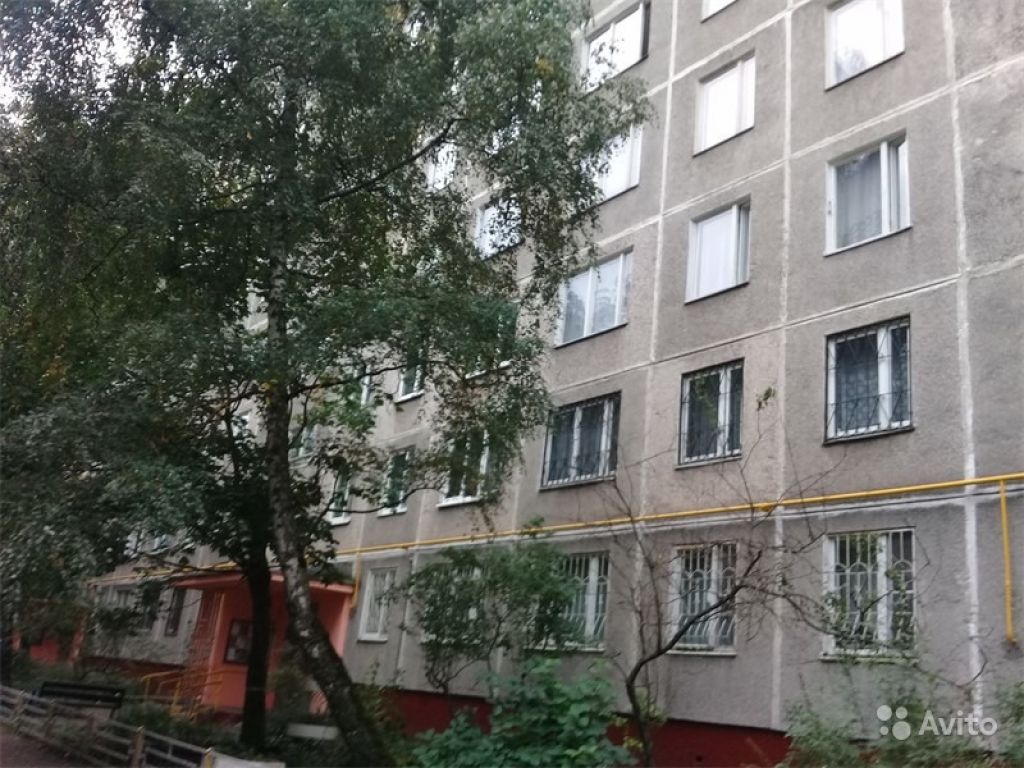 Продам квартиру 5-к квартира 92.9 м² на 1 этаже 9-этажного панельного дома в Москве. Фото 1