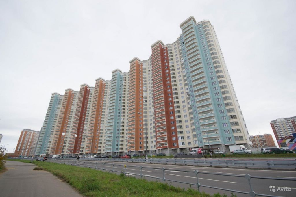 Продам квартиру 2-к квартира 63.3 м² на 4 этаже 25-этажного панельного дома в Москве. Фото 1