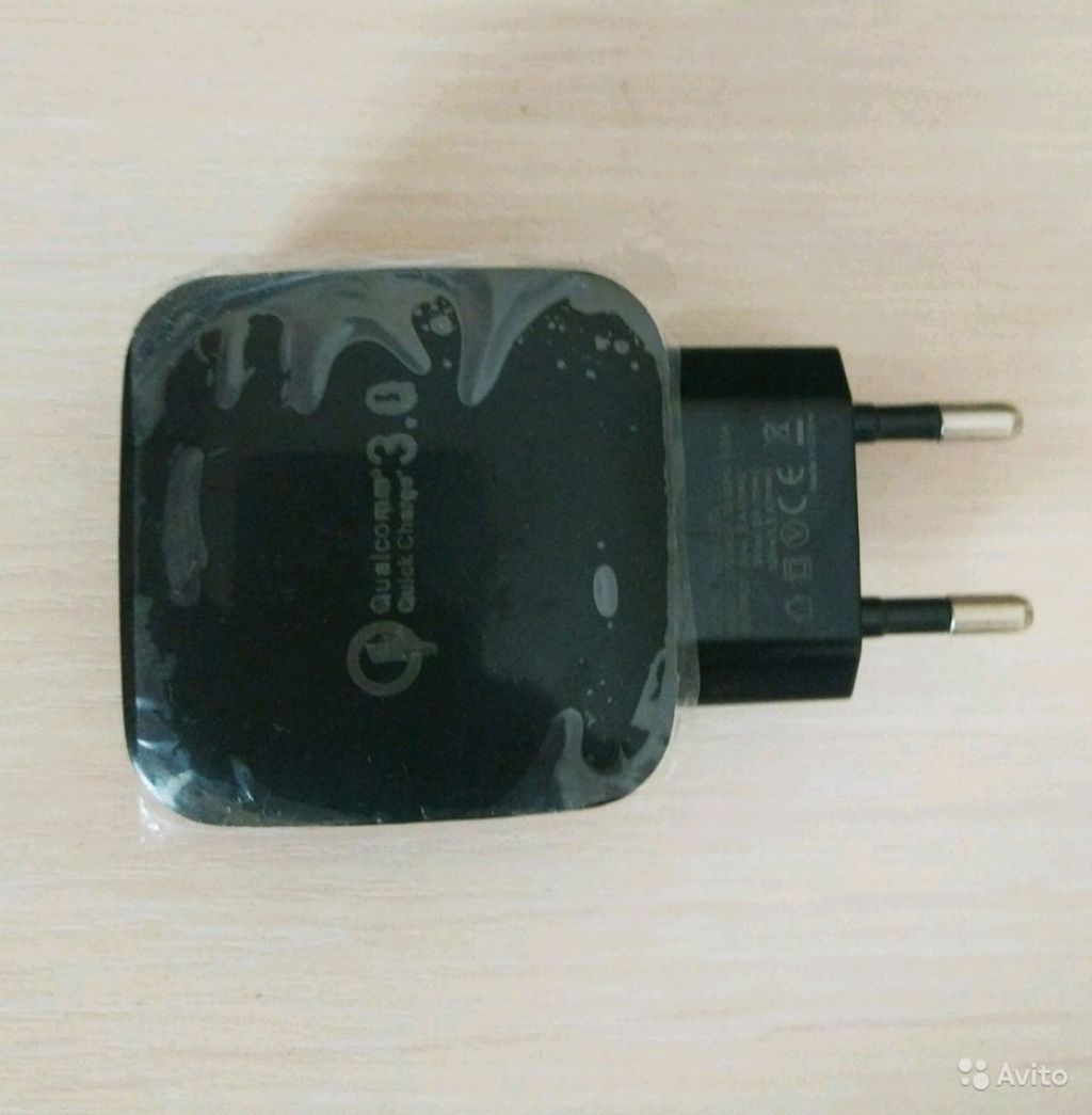 Зарядное Quick charge QC3.0/2.0 с кабелем в Москве. Фото 1