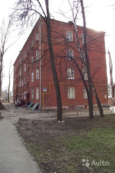 Продам квартиру 5-к квартира 74.4 м² на 1 этаже 4-этажного кирпичного дома в Москве. Фото 1